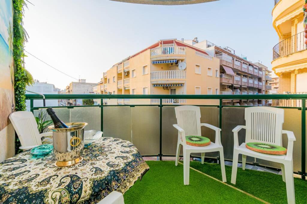 Apartamento La Perla De Torrevieja Exterior foto